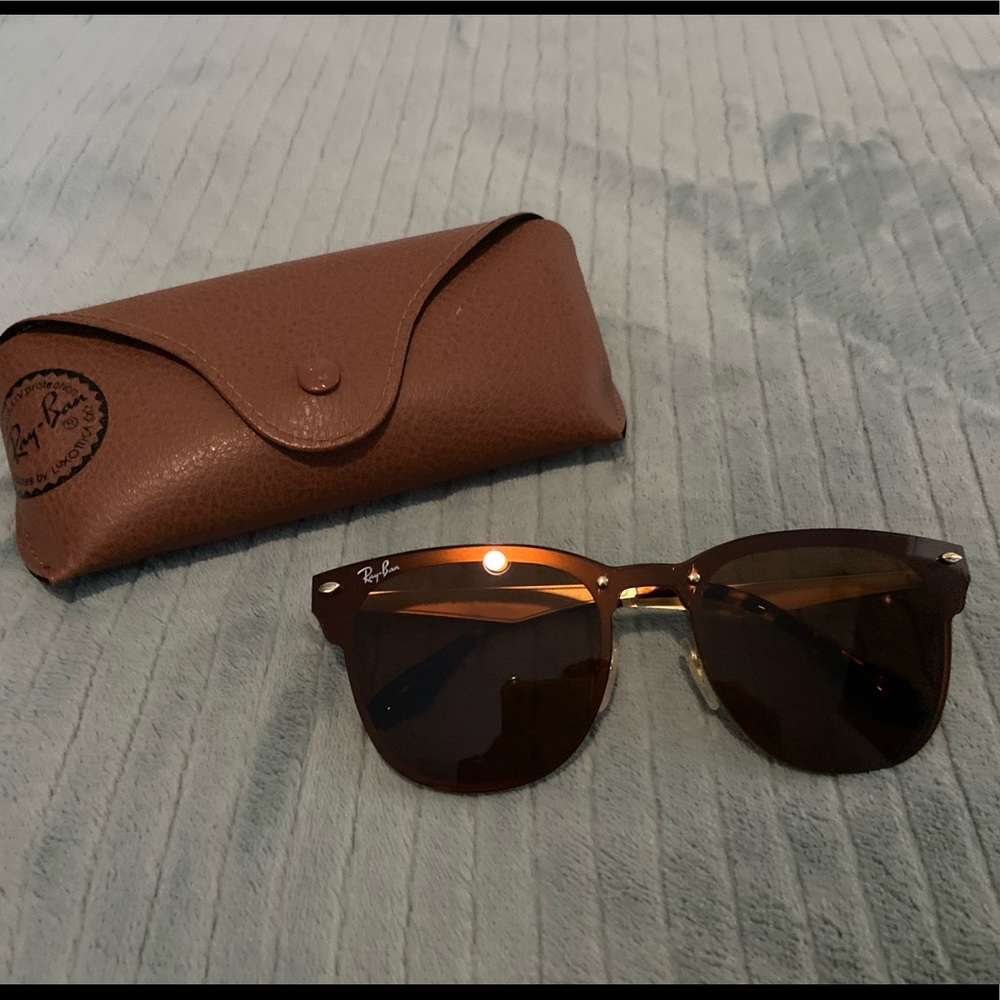 Blaze clubmaster gold, used once, comes w/ case.